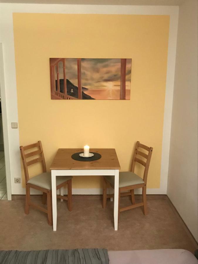 Kleine Wohnung Im Gruenen เดรสเดน ภายนอก รูปภาพ